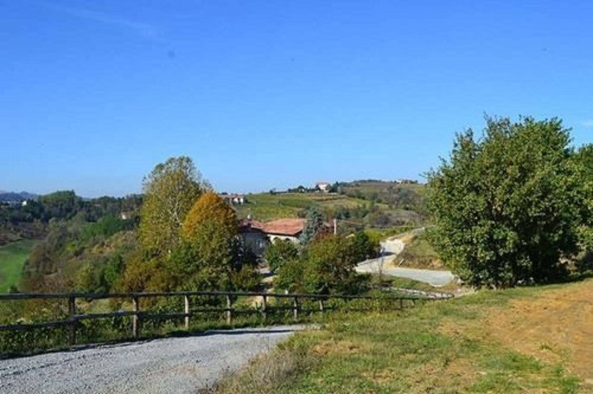 Agriturismo Costa Dei Platani Acqui Terme ภายนอก รูปภาพ