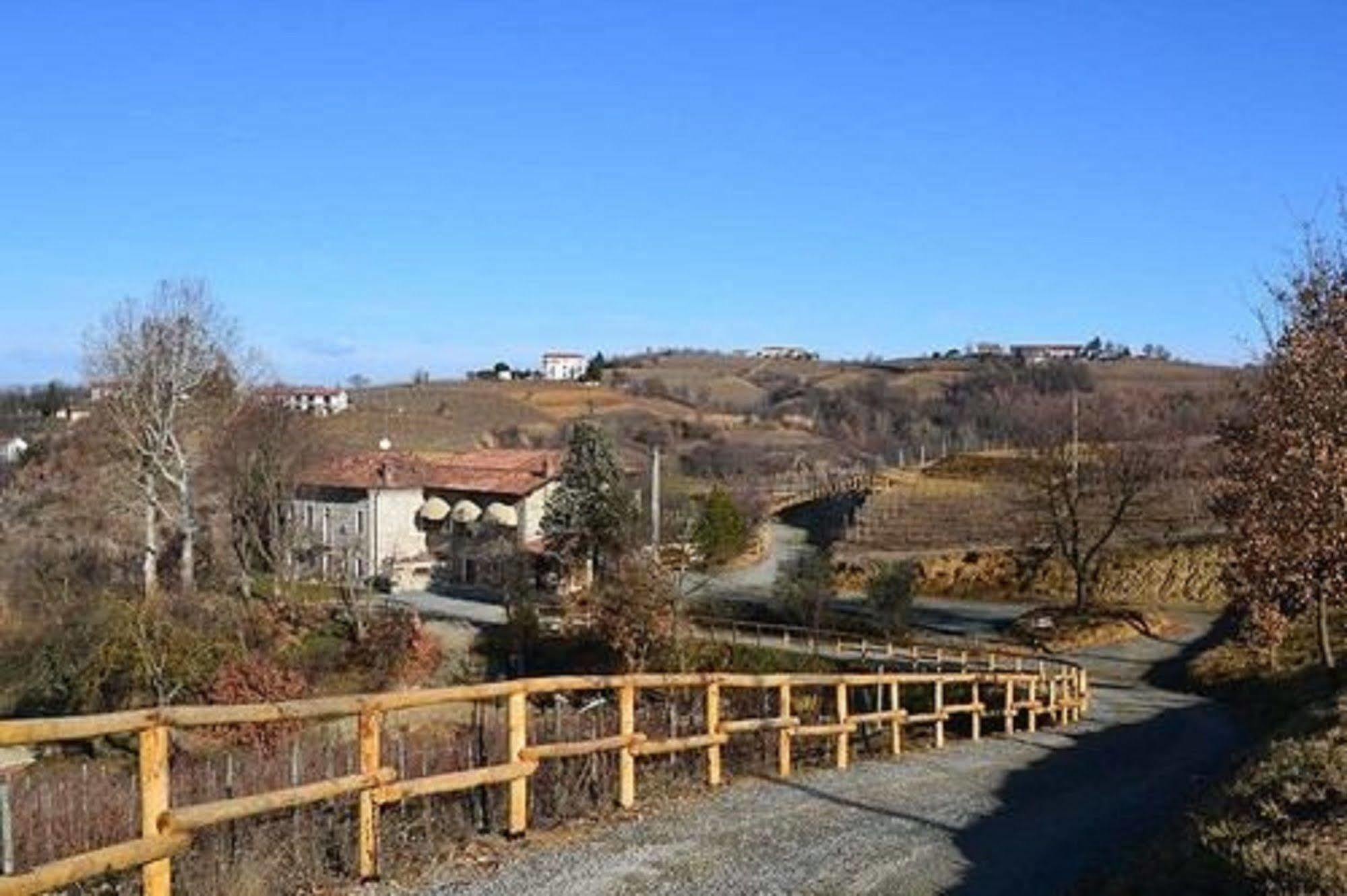 Agriturismo Costa Dei Platani Acqui Terme ภายนอก รูปภาพ