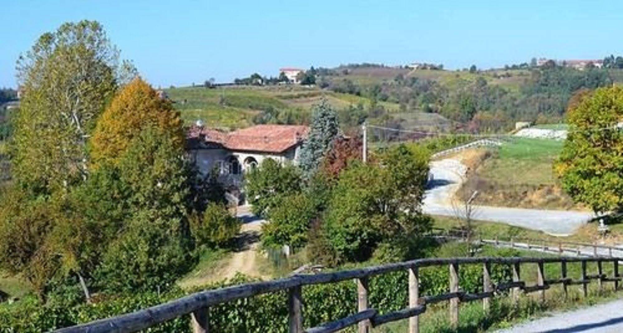 Agriturismo Costa Dei Platani Acqui Terme ภายนอก รูปภาพ